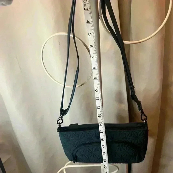 Lug Flyer Classic VL Convertible Crossbody Teal / peacock New without tags - Picture 7 of 11